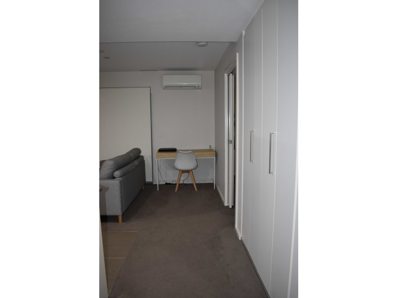 296/325 Anketell, Greenway ACT 2900