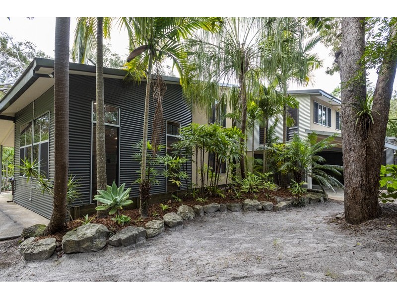 27 Esprit Drive, Rainbow Beach QLD 4581