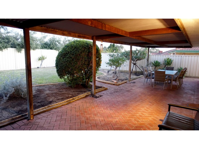 72 Cockman Cross, Stratton WA 6056