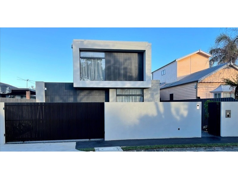 21 Roseberry Ave, Brighton East VIC 3187