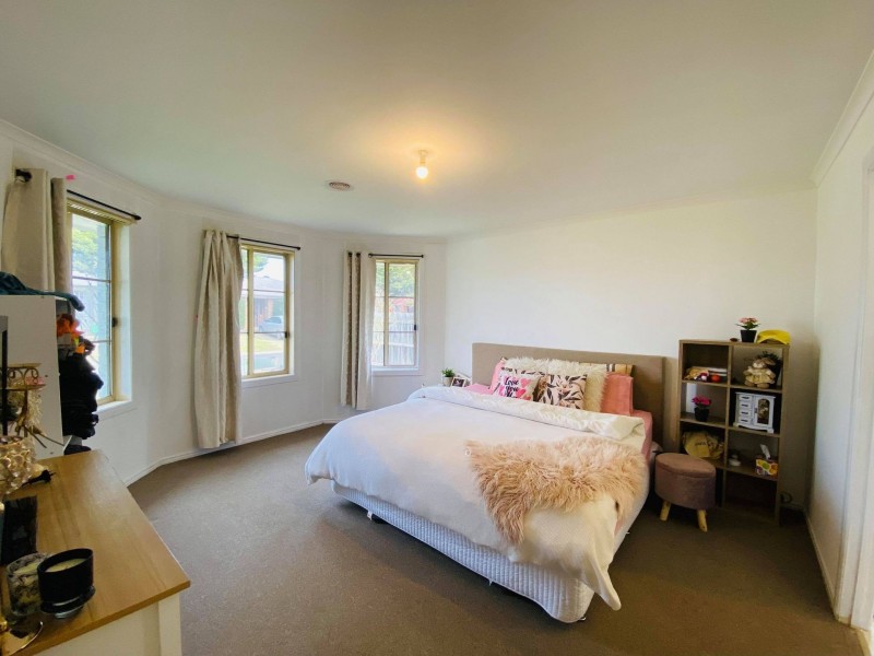 2 Thomas Pl, Hastings VIC 3915