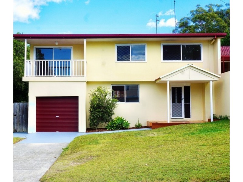 1/17 Enid Avenue, Southport QLD 4215