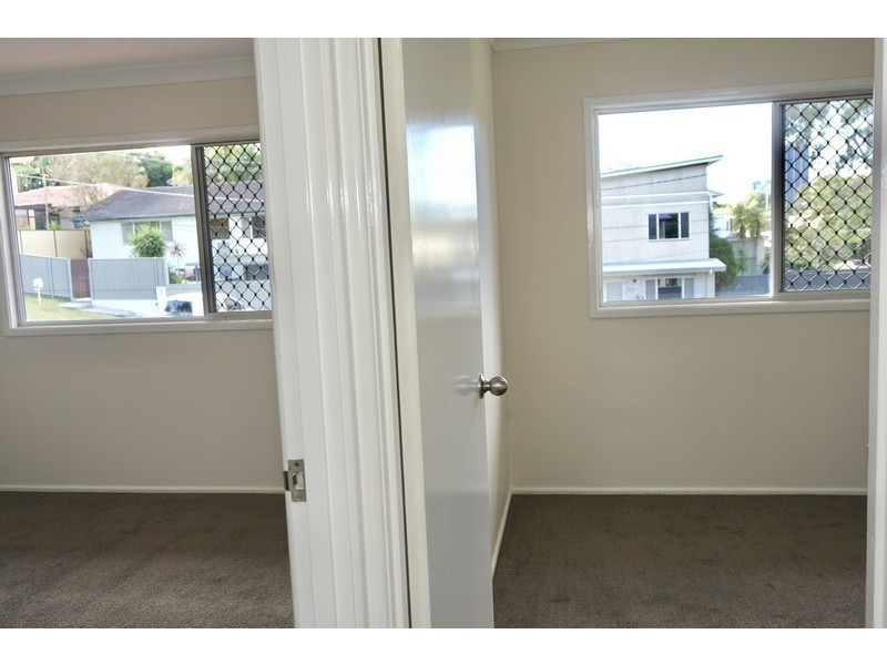 1/17 Enid Avenue, Southport QLD 4215