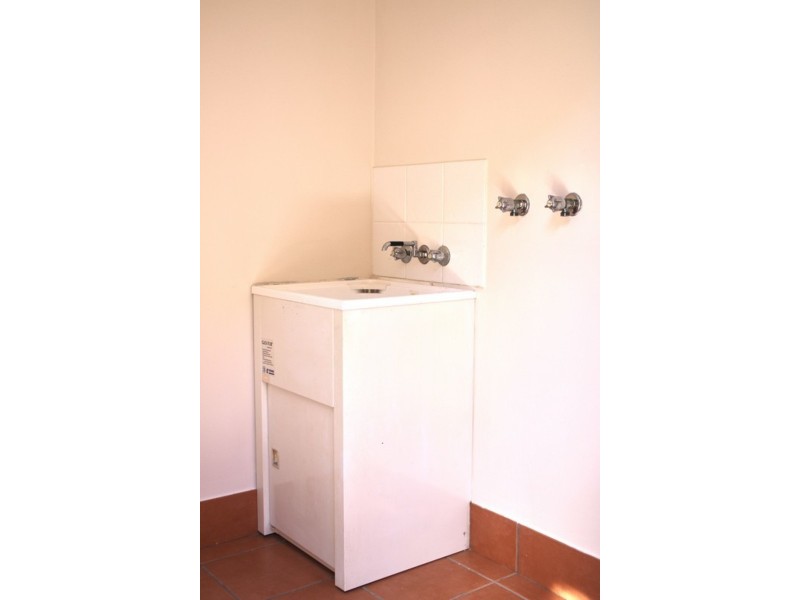 1/17 Enid Avenue, Southport QLD 4215