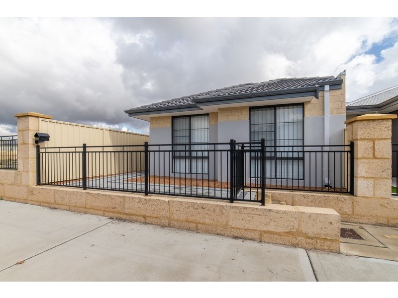 162 Lyon Road, Aubin Grove WA 6164