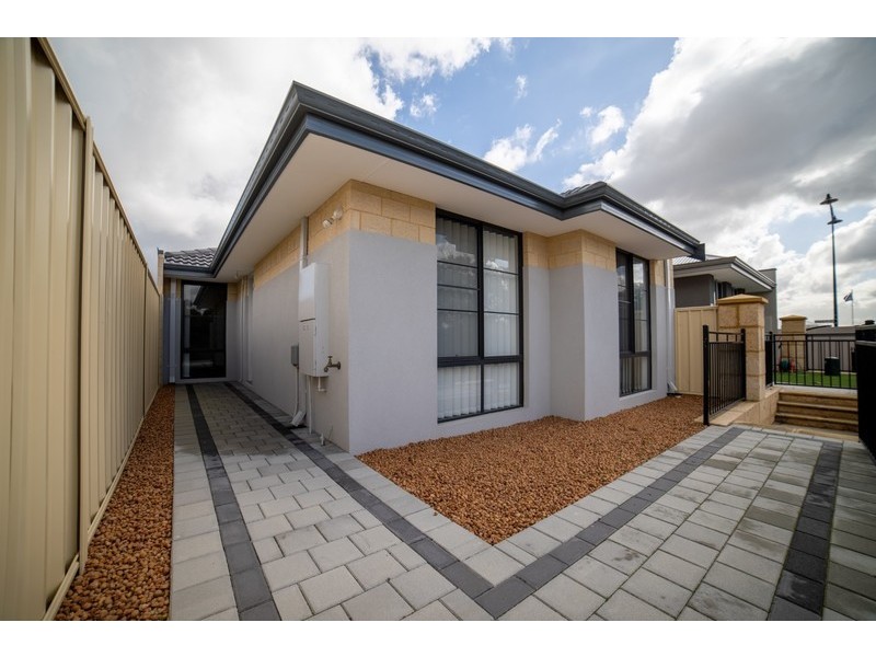 162 Lyon Road, Aubin Grove WA 6164