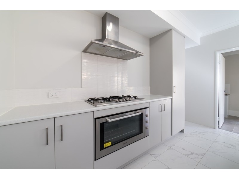 162 Lyon Road, Aubin Grove WA 6164