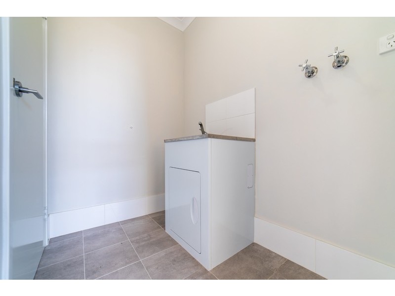 162 Lyon Road, Aubin Grove WA 6164
