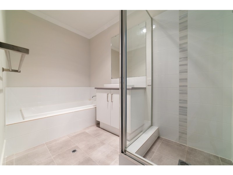 162 Lyon Road, Aubin Grove WA 6164