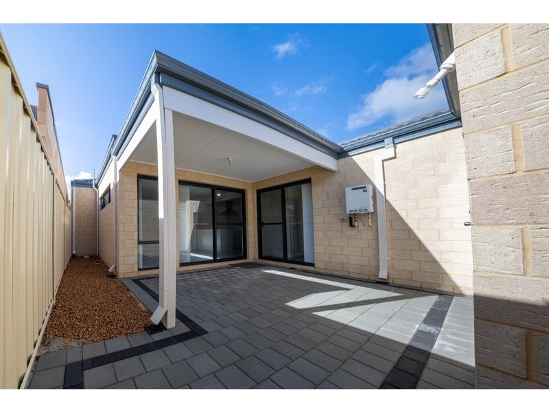 162 Lyon Road, Aubin Grove WA 6164