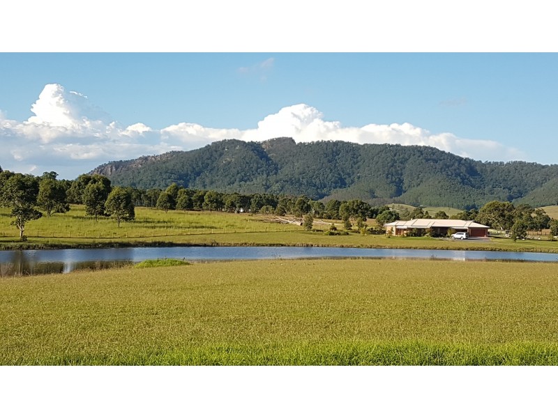 33 MOONLIGHT CCT, Gloucester NSW 2422