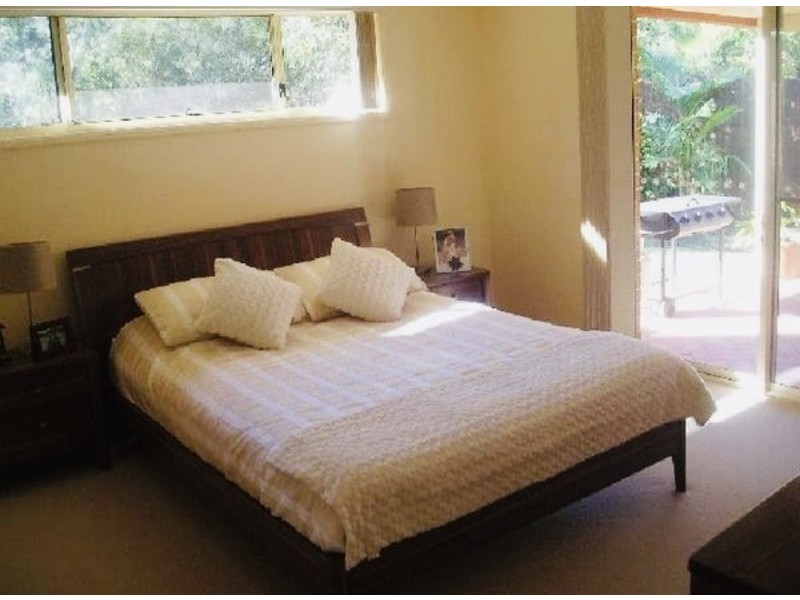 24 Corrimal Place, Sandstone Point QLD 4511