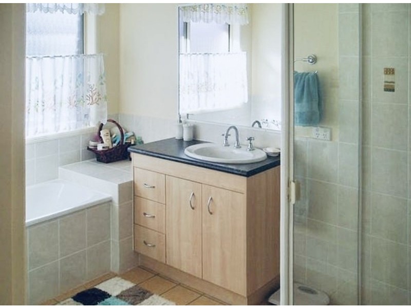 24 Corrimal Place, Sandstone Point QLD 4511