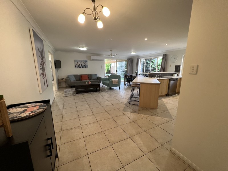 24 Corrimal Place, Sandstone Point QLD 4511