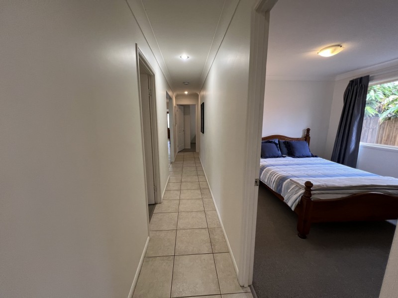 24 Corrimal Place, Sandstone Point QLD 4511