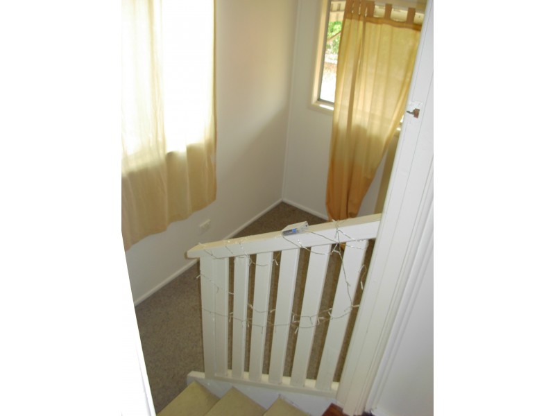 4 George St, Newtown QLD 4305