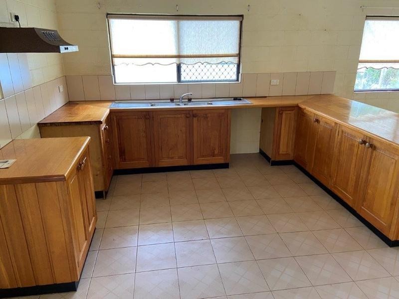 22 Kestrel St, Bayview Heights QLD 4868