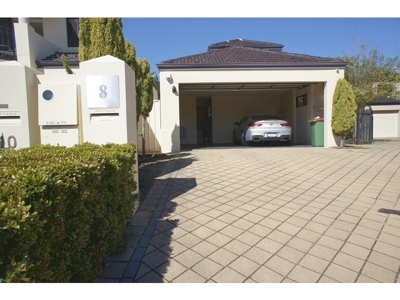8 Dornie Place, Ardross WA 6153