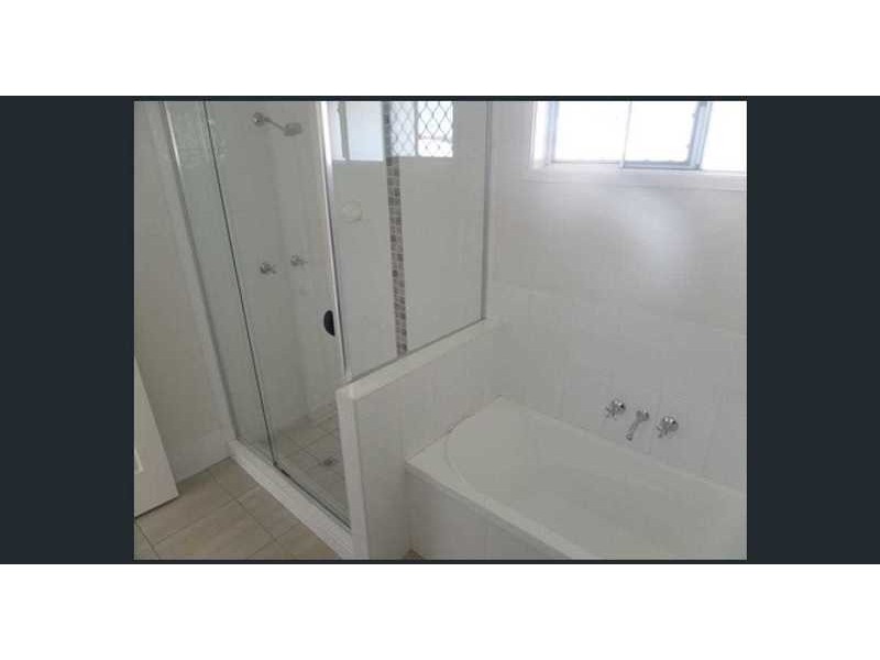 11 Lightening Street, Emerald QLD 4720