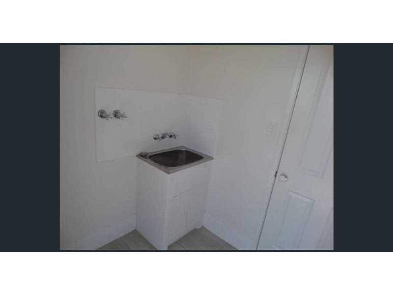 11 Lightening Street, Emerald QLD 4720