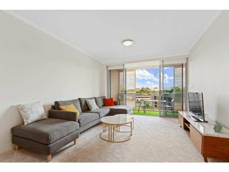 215/806 Bourke Street, Waterloo NSW 2017