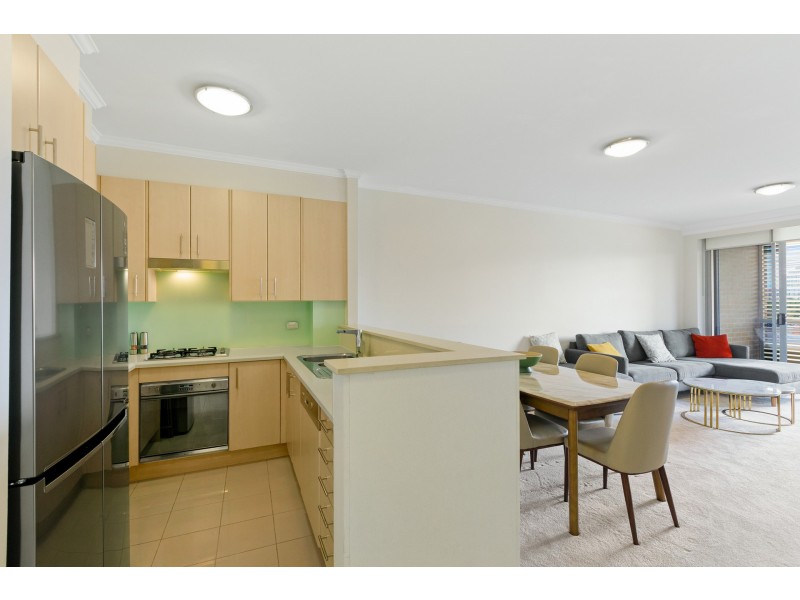 215/806 Bourke Street, Waterloo NSW 2017