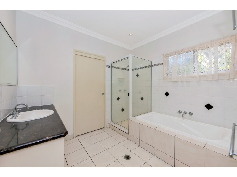 21 Bultarra Cresant, Kirwan QLD 4817