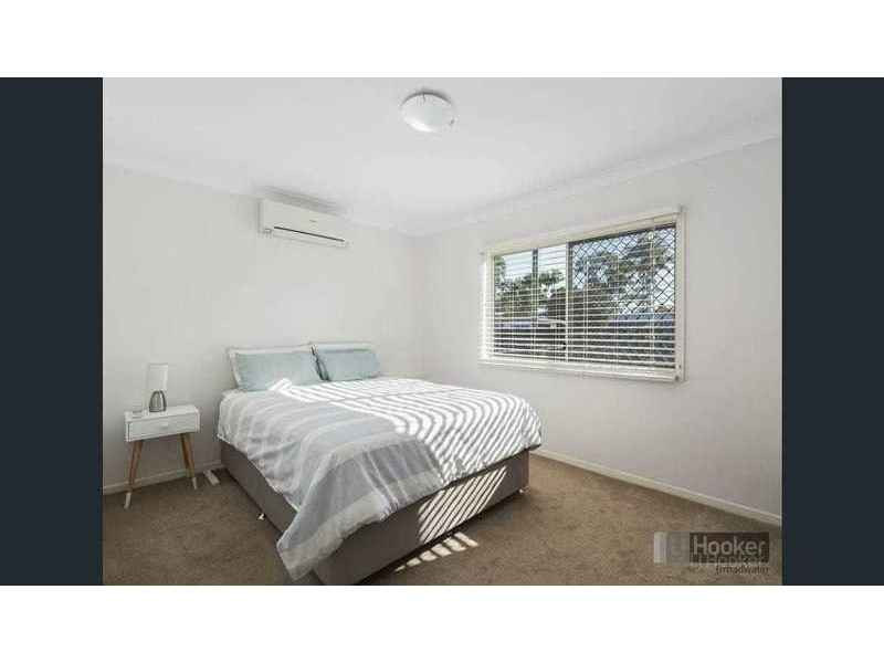 8 Newton Ave, Southport QLD 4215