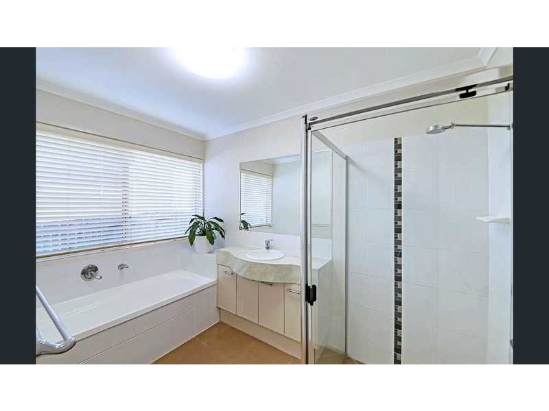 33 Bushland Drive, Gympie QLD 4570