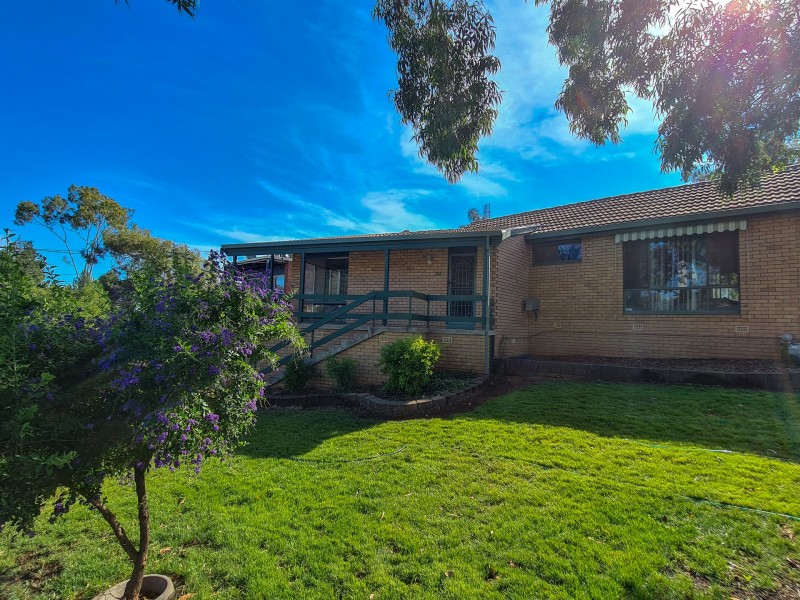 20 Albert St, Parkes NSW 2870