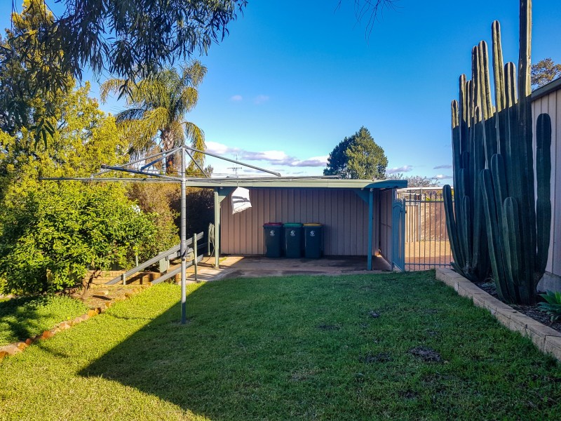 20 Albert St, Parkes NSW 2870