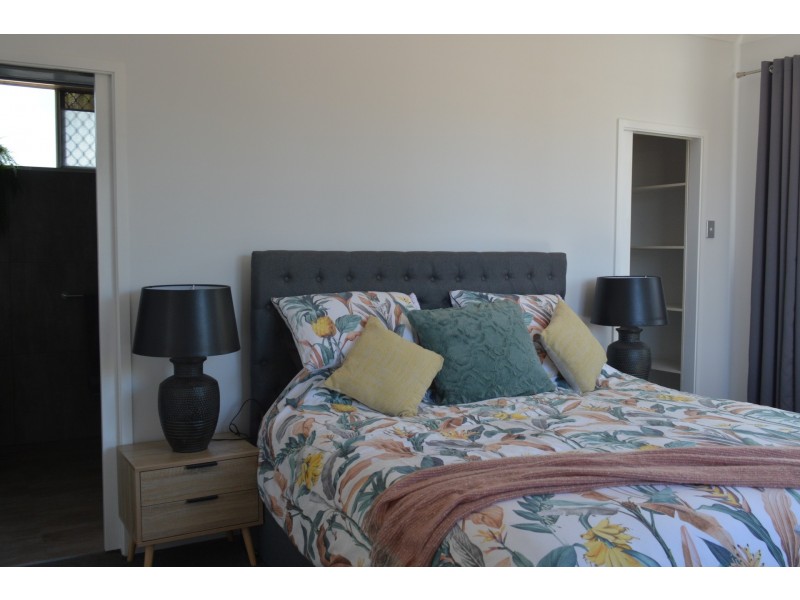 37 East Street, Mount Isa QLD 4825