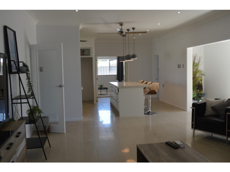 37 East Street, Mount Isa QLD 4825