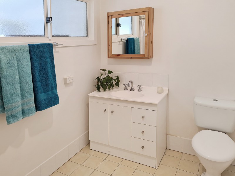 24 Centre Avenue, Eildon VIC 3713