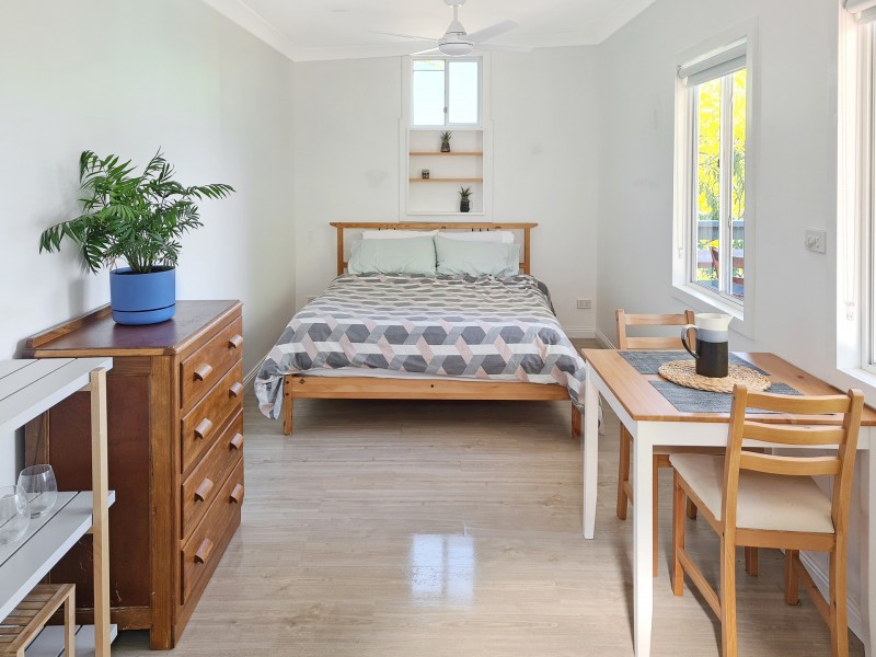 24 Centre Avenue, Eildon VIC 3713