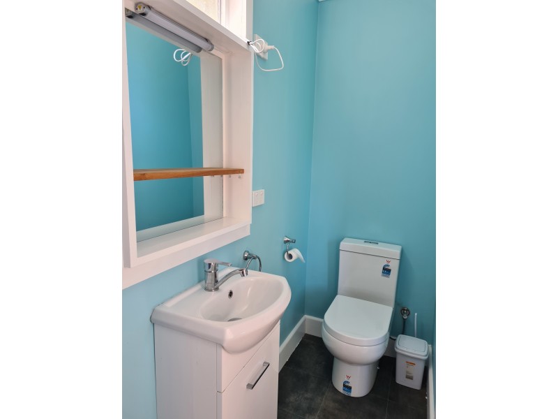 24 Centre Avenue, Eildon VIC 3713