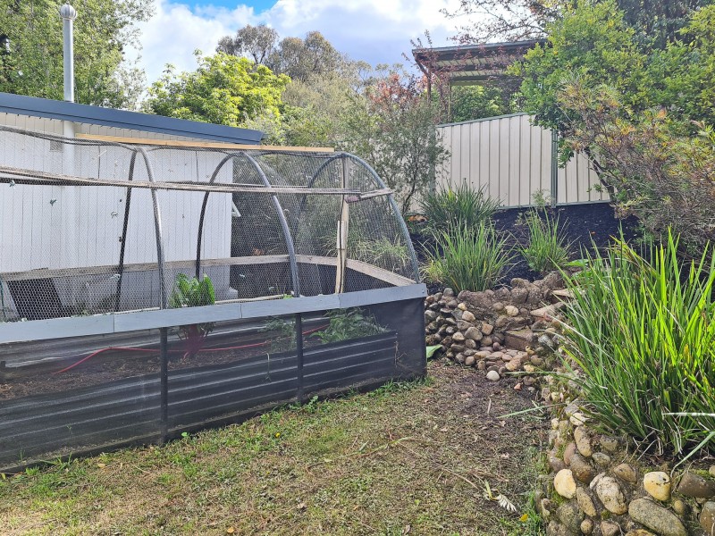 24 Centre Avenue, Eildon VIC 3713