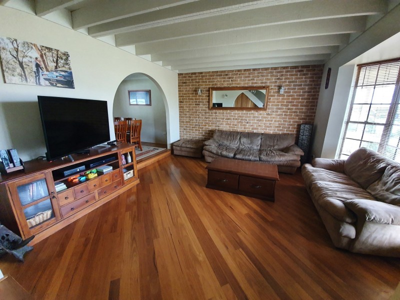 77 Maitland Street, Stanford Merthyr NSW 2327