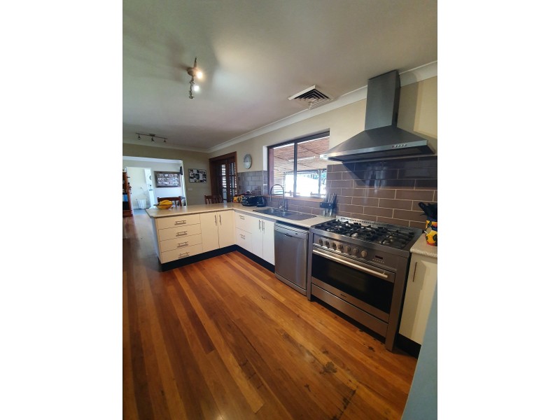 77 Maitland Street, Stanford Merthyr NSW 2327