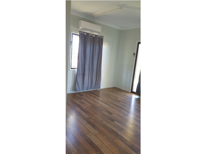 33 Pandanus Parade, Nanum QLD 4874