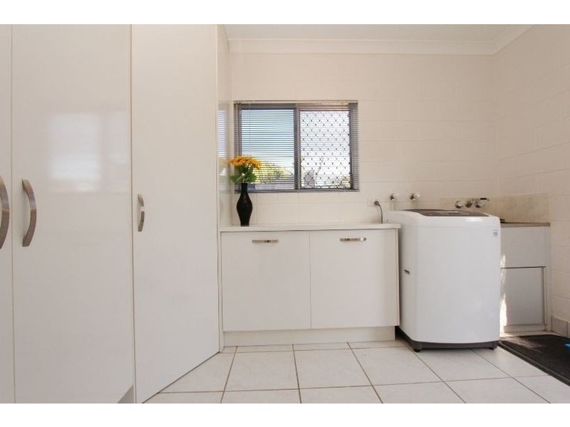 4 Tara Court, Thuringowa Central QLD 4817