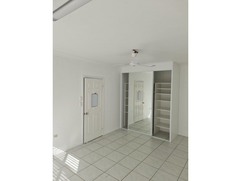 4 Tara Court, Thuringowa Central QLD 4817