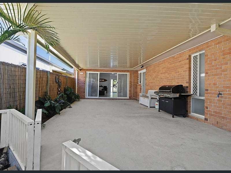 5 Grenada Court, Varsity Lakes QLD 4227