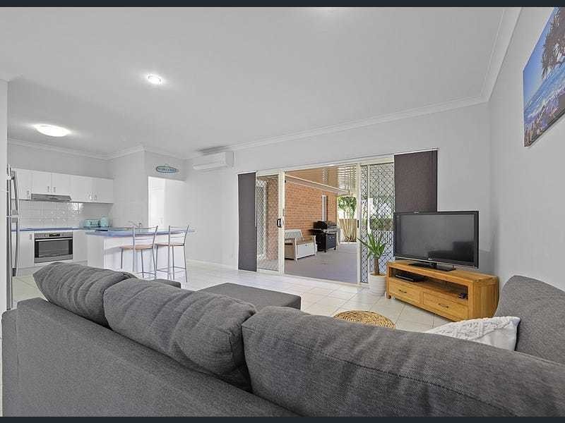 5 Grenada Court, Varsity Lakes QLD 4227
