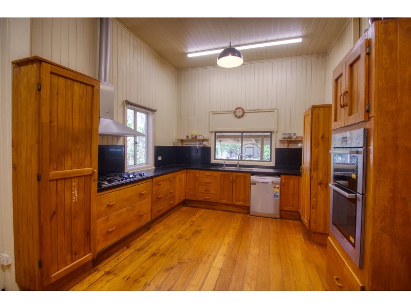 29 Gipps Street, East Nanango QLD 4615