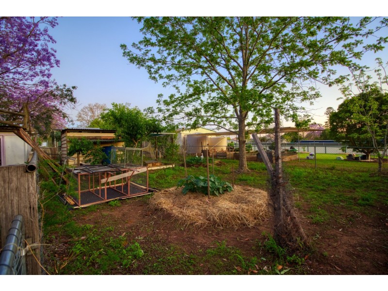 29 Gipps Street, East Nanango QLD 4615