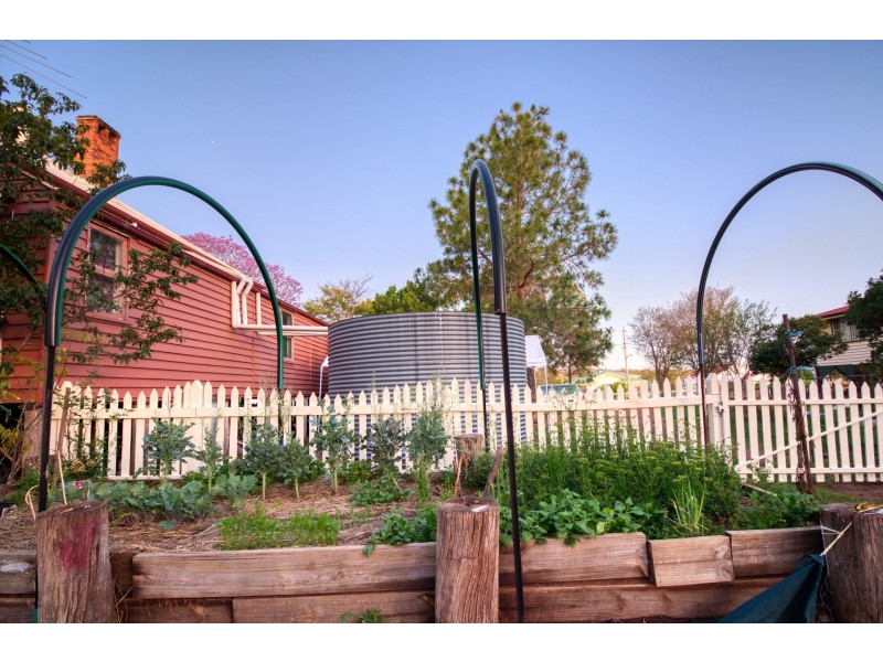 29 Gipps Street, East Nanango QLD 4615