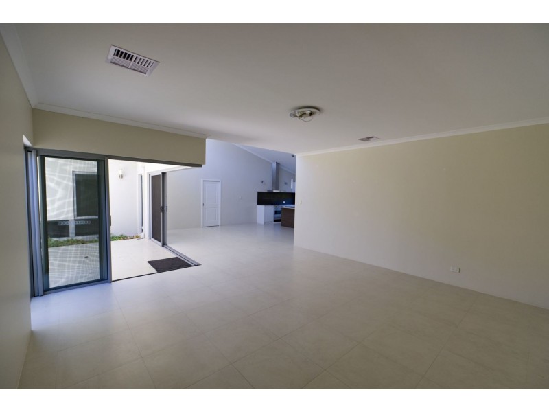 121 Grovedale Rd, Floreat WA 6014