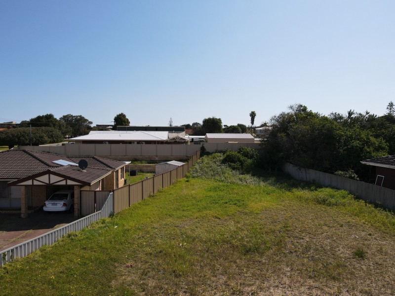 75 Currie Street, Waikiki WA 6169