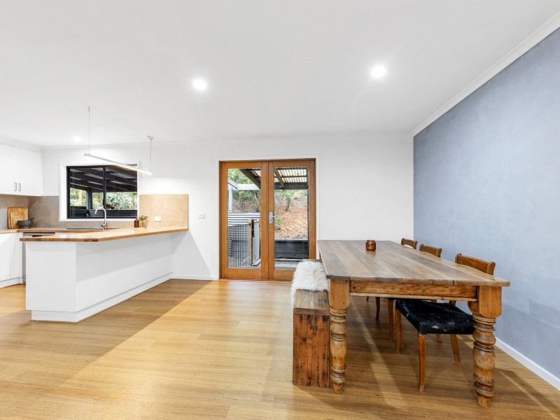 6 Fern Court, Heathcote Junction VIC 3758